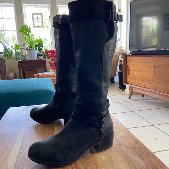UGG Darcie Riding Boot Size 8 - Picture 6 of 11